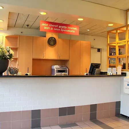 Bastion Duesseldorf Отель Нойс