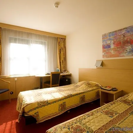 Bastion Duesseldorf Отель 3*